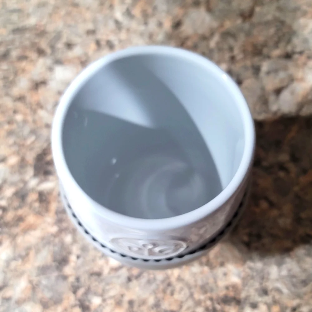 Pampered Chef Ceramic Microwave Egg Cooker With Lid & Silicone Sleeve